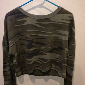 cropped green camo